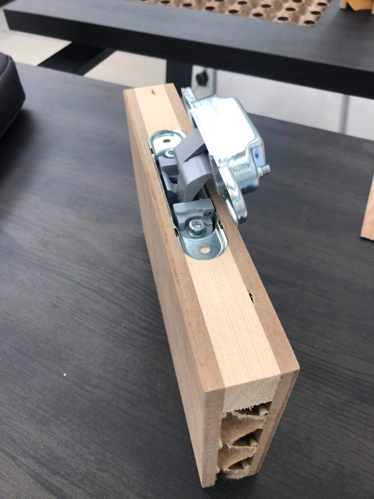 Lisocore - Corte transversal con herraje